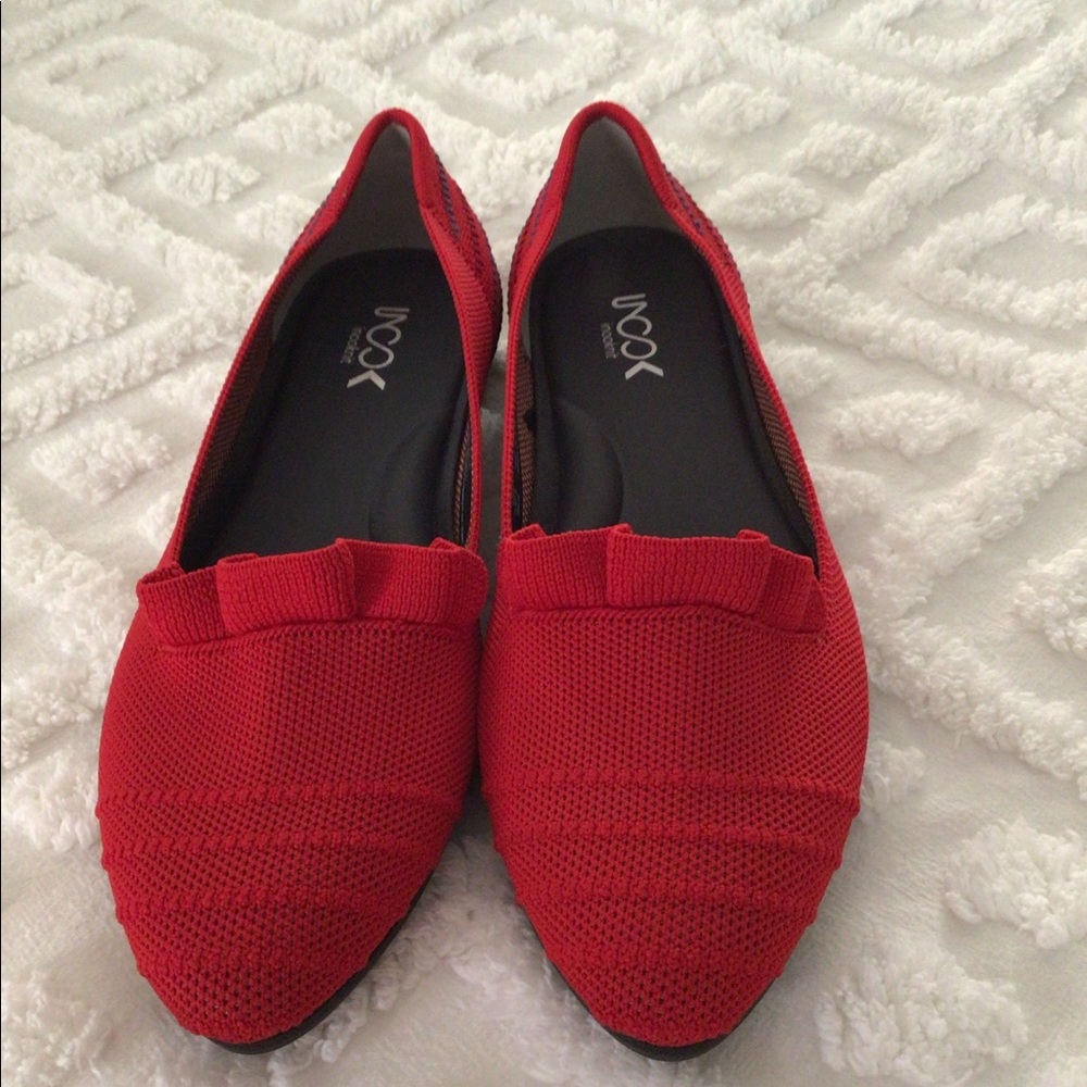 Inooknit shoes NWNT no box